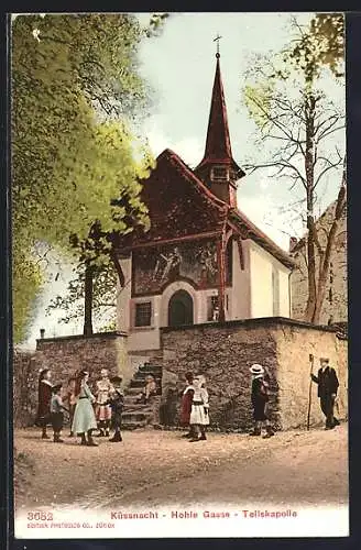 AK Küssnacht, Hohle Gasse, Tellskapelle mit Kindergruppe