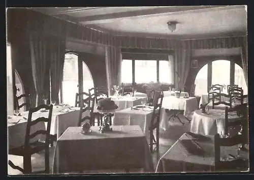 AK Neuchatel, Café du Theatre, Interieur