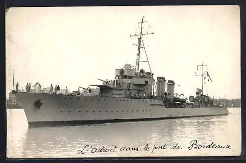 AK Bordeaux, L`Adroit dans le port