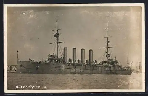 AK HMS Amphitrite auf See