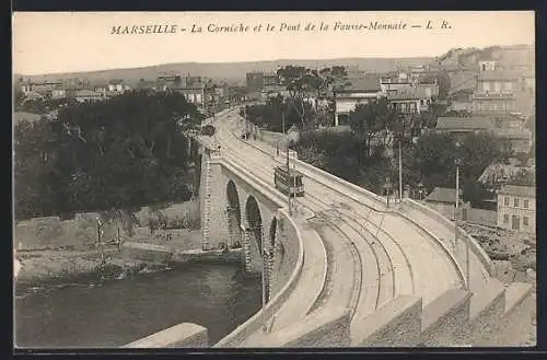AK Marseille, La Corniche et le Pont de la Fausse-Monnaie, Strassenbahn
