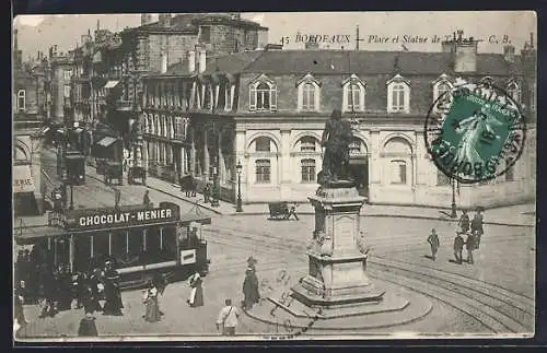 AK Bordeaux, Place et Statue de Tourny, Strassenbahn
