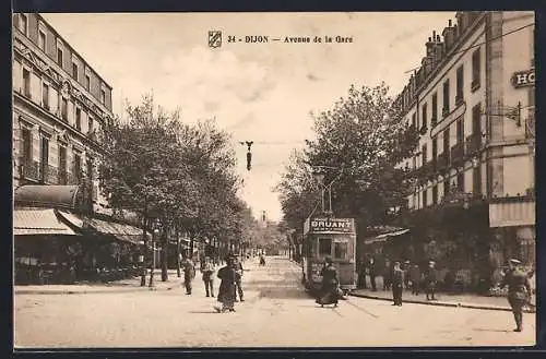 AK Dijon Avenue Maréchal-Foch, Strassenbahn