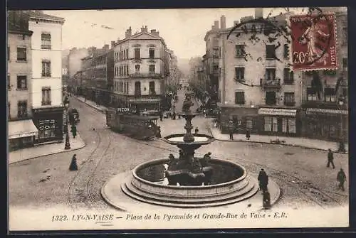 AK Lyon-Vaise, Place de la Pyramide et Grande-Rue de Vaise, Strassenbahn