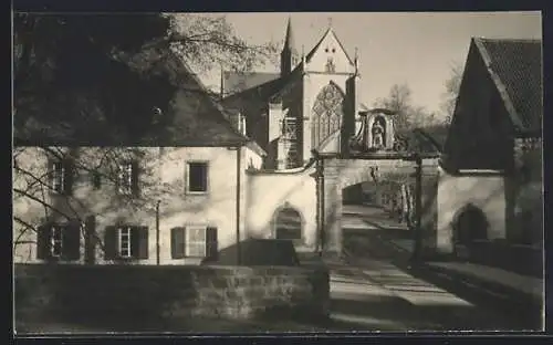 AK Altenberg / Erzgebirge, Barockportal mit Blick auf den Dom
