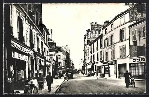 AK Argenteuil, Rue Paul-Vaillant-Couturier avec boutiques et passants