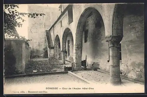 AK Gonesse, Cour de l`Ancien Hôtel-Dieu