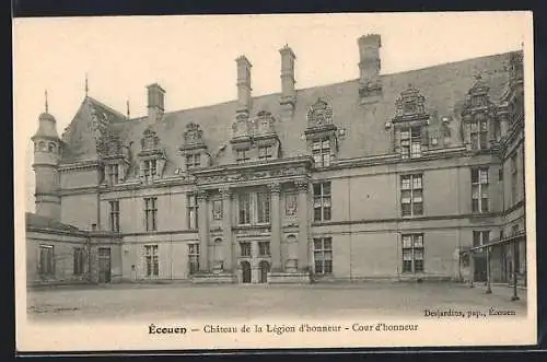 AK Écouen, Château de la Légion d`honneur, Cour d`honneur