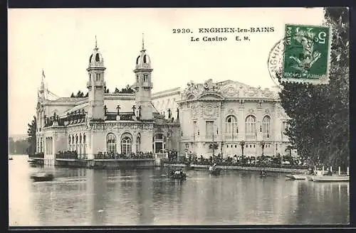 AK Enghien-les-Bains, Le Casino et le lac en arrière-plan
