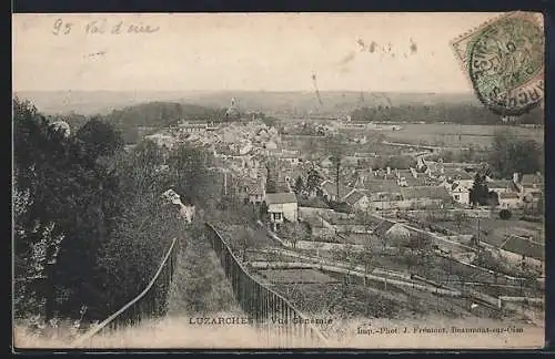 AK Luzarches, Vue générale sur le village et ses environs