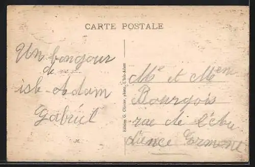 AK Isle-Adam, Le Débarcadère de la Plage avec bateaux et foule animée