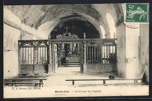 AK Haute-Isle, Intérieur de l`église