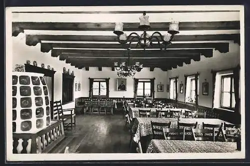 AK Urfeld am Walchensee, Speisesaal der Jugendherberge mit Heizofen