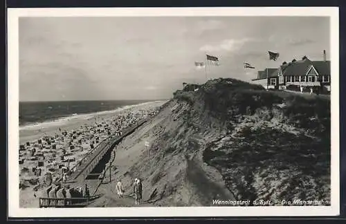 AK Wenningstedt a. Sylt, Die Wandelbahn mit Strandpartie und Badegästen