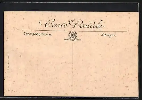 AK Clermont-Ferrand, Un coin de la Place de Jaude et le Puy de Dôme, le tramway