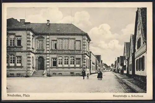 AK Neuhofen, Hauptstrasse und Schulhaus