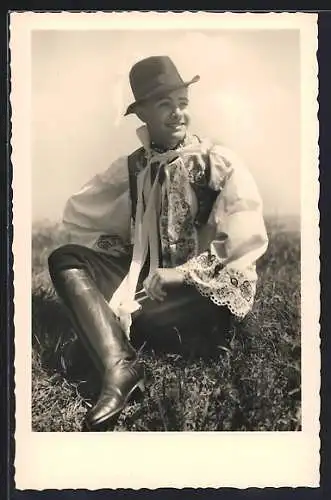 AK Slowakischer Mann in Tracht