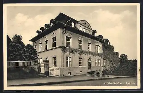 AK Schiffweiler /Saar, Rathaus von der Strasse aus