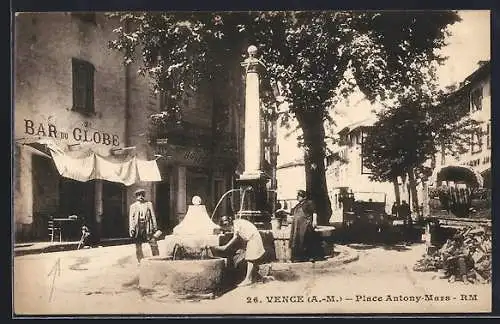 AK Vence, Place Antony-Mars mit Brunnen und Café du Globe
