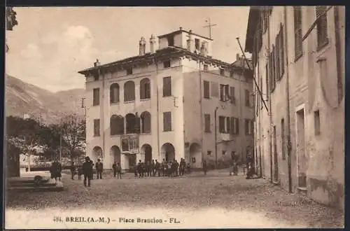 AK Breil, Place Biancon avec habitants et bâtiments historiques