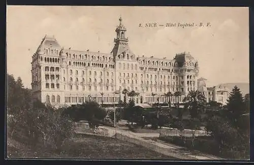 AK Nice, Hôtel Impérial et jardins environnants