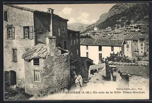 AK Puget-Théniers, Un coin de la Ville. Vieux Moulins