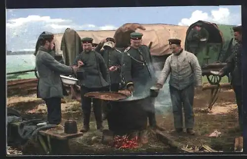 AK Soldaten in Uniform an der Kochstelle