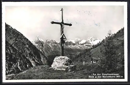 AK An der Simplonstrasse, Blick gegen das Bietschhorn mit Gipfelkreuz