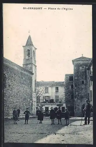 AK St-Jeannet, Place de l`Église avec enfants et clocher
