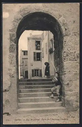 AK Antibes, Rue de l`Orme, Porte de l`ancienne Citadelle
