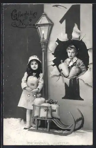 AK Kinderpaar mit Geldsäcken auf Schlitten, Kalender, Neujahrsgruss