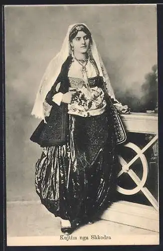 AK Shkodra, Kujtim, Albanerin in Tracht