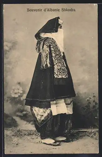 AK Kutjim nga Shqypenia, Shkodra, Albanerin in Tracht