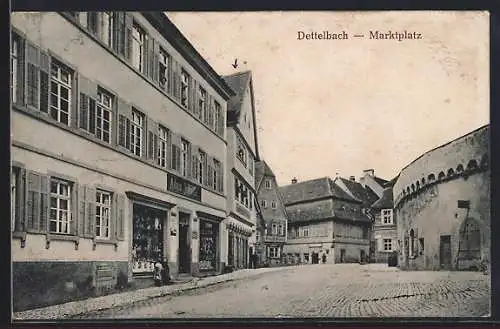 AK Dettelbach, Marktplatz mit Geschäften