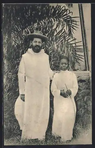 AK Peter Prior Plazidus O. S. B., Abt von Münsternach mit seinem Diener