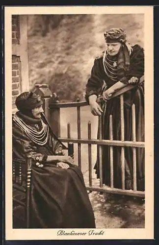 AK Zwei Frauen in Blankeneser Trachten