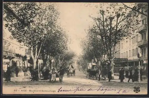 AK Nice, Boulevard Dubouchage animé avec passants et calèche