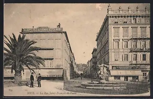 AK Nice, La Rue Saint-Francois-de-Paule avec fontaine et bâtiments historiques