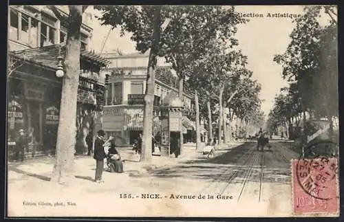 AK Nice, Avenue de la Gare avec passants et calèches