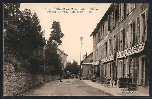 AK Peira-Cava, Station estivale et Grand Hôtel en bord de route