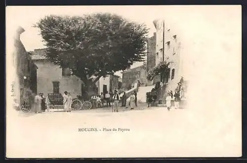 AK Mougins, Place du Peyrou animée avec habitants et charrette