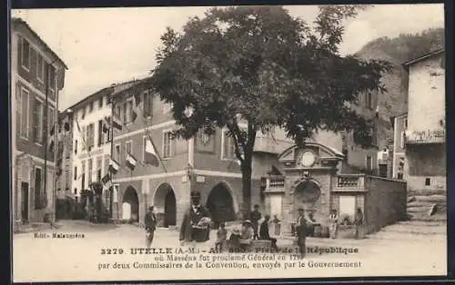 AK Utelle, Place de la République avec l`arbre et les bâtiments historiques