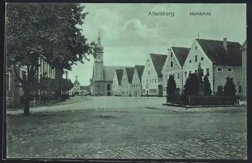 AK Allersberg / Mfr., Marktplatz mit Kirche und Denkmal