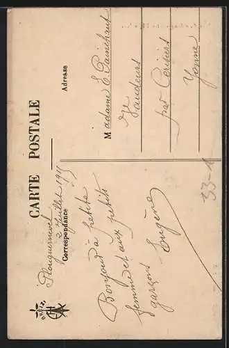 AK Alter Mann mit Bart raucht eine Pfeife