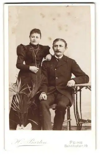 Fotografie H. Barten, Peine, Bahnhofstr. 19, Porträt eines Paares