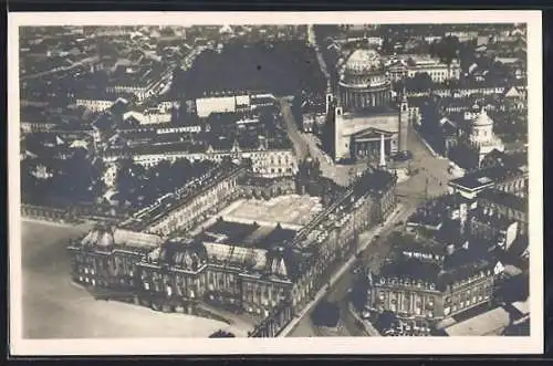 AK Potsdam, Stadtschloss aus der Luft gesehen