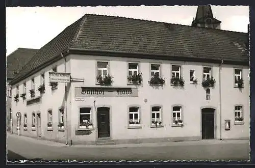 AK Schonungen /Main, Strassenpartie vor Gasthof Haus