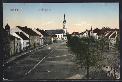 AK Plattling, Ludwigsplatz mit Blick auf die Kirche