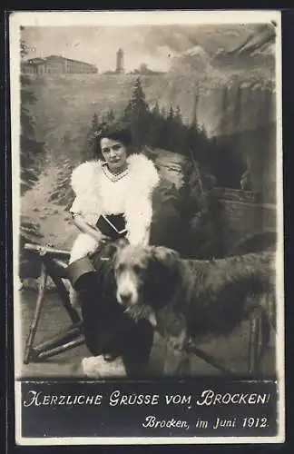 AK Brocken, Frau mit Hund vor Kulisse mit Aussichtsturm