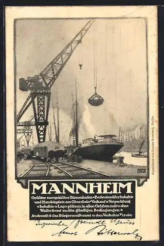 AK Mannheim, Binnenhafen, Beladung eines Frachtschiffs